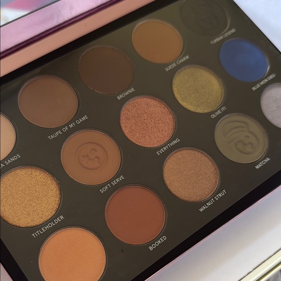 ONE/SIZE Patrick Starrr Visionary Eyeshadow Palette - Picture 7 of 9